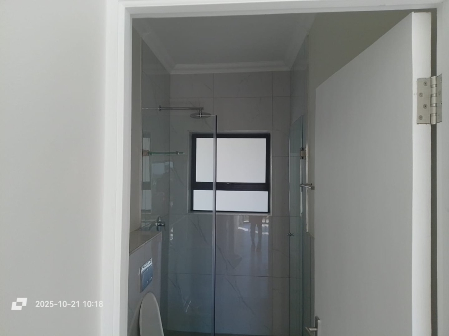 2 Bedroom Property for Sale in Flamingo Vlei Western Cape